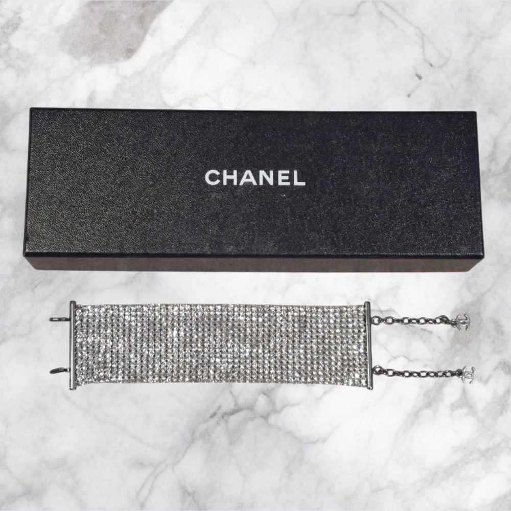 ❣️SOLD❣️ Chanel Vintage Crystal Mesh Bracelet EUC - Picture 2 of 11